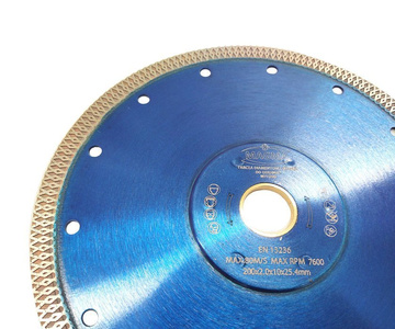 Tarcza diamentowa do gresu ceramiki marmur turbo 200x2x25,4 MYT 200 Magma zdjęcie nr 4