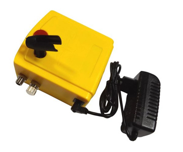 Kompresor TC-100A do malowania aerografem modeli TC100A auto stop zdjęcie nr 2